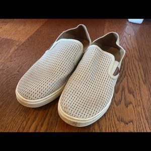 Women’s Olukai Slip on shoes